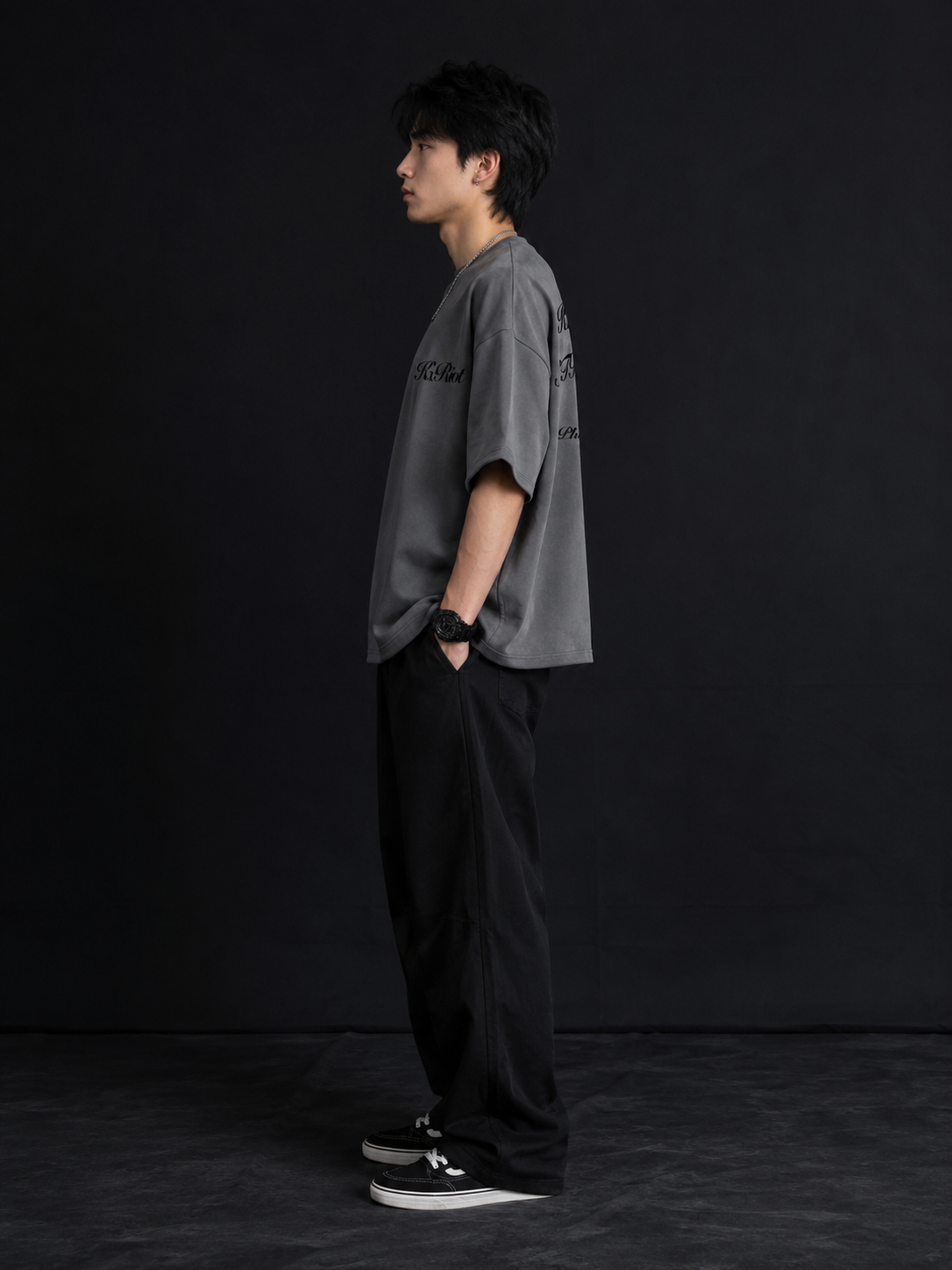 Teen boys minimalistic outdoor t-shirt for summer